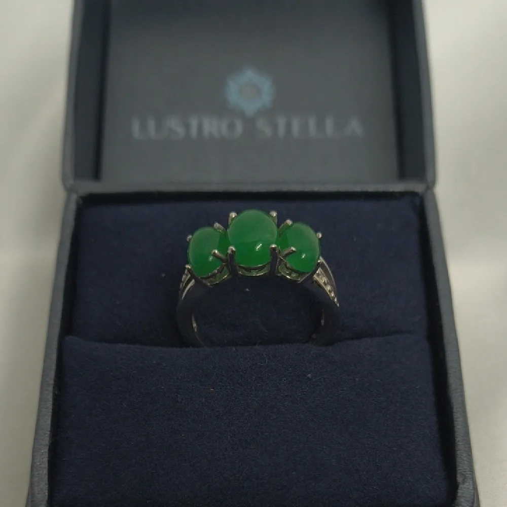 925 Genuine Green Jade Ring - Picture 4 of 7